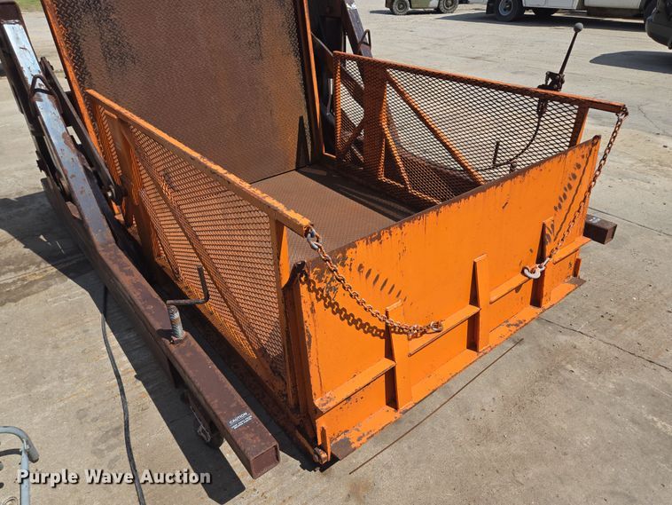 image for item EF1782 Speed Lift SL8000 loading dock