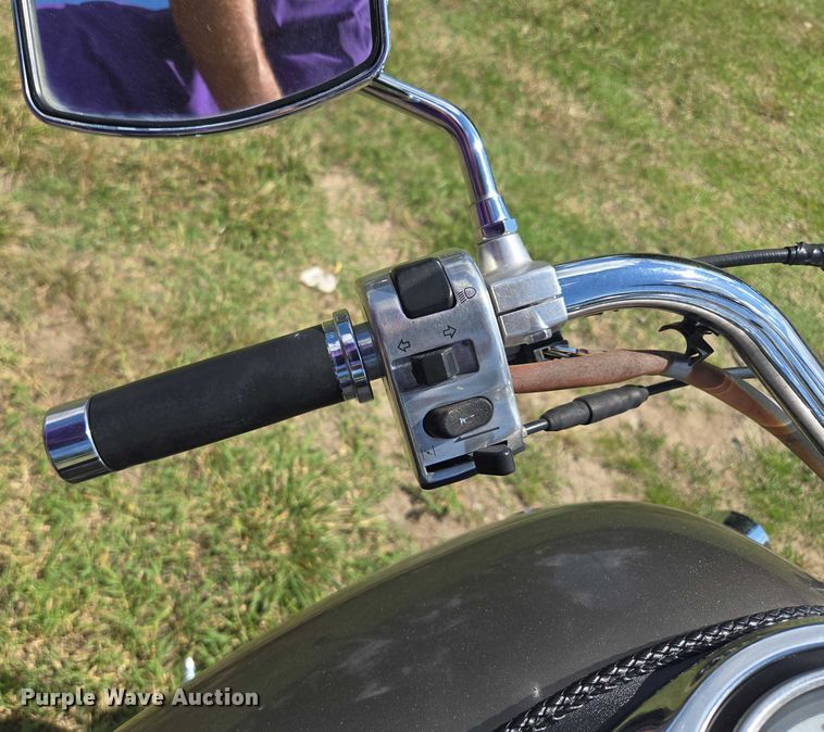 image for item EF1784 2002 Yamaha V Star 1100 motorcycle