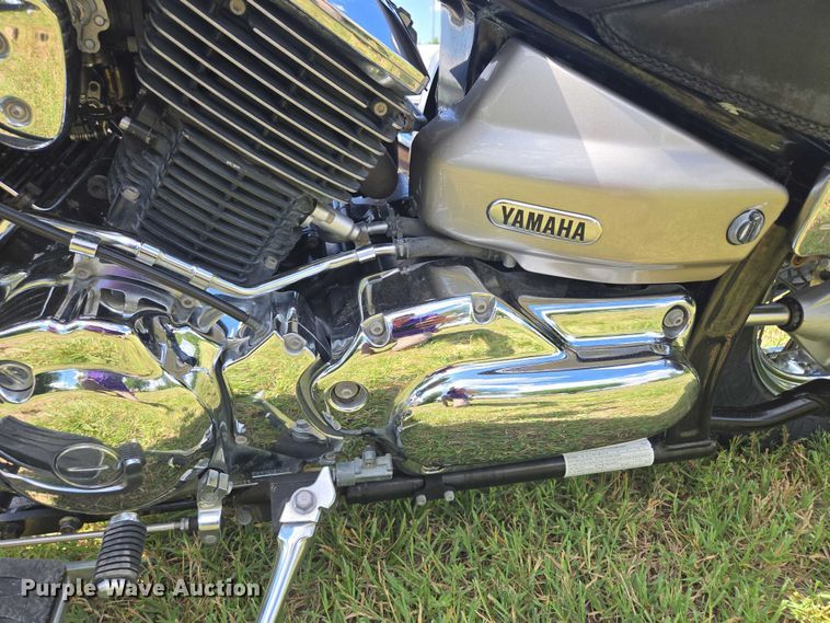 image for item EF1784 2002 Yamaha V Star 1100 motorcycle