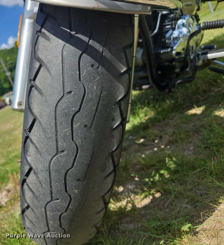 image for item EF1784 2002 Yamaha V Star 1100 motorcycle