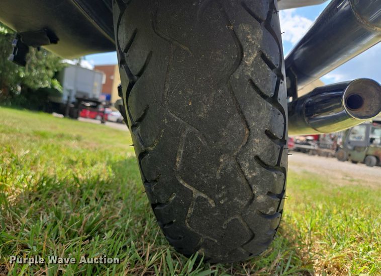 image for item EF1784 2002 Yamaha V Star 1100 motorcycle