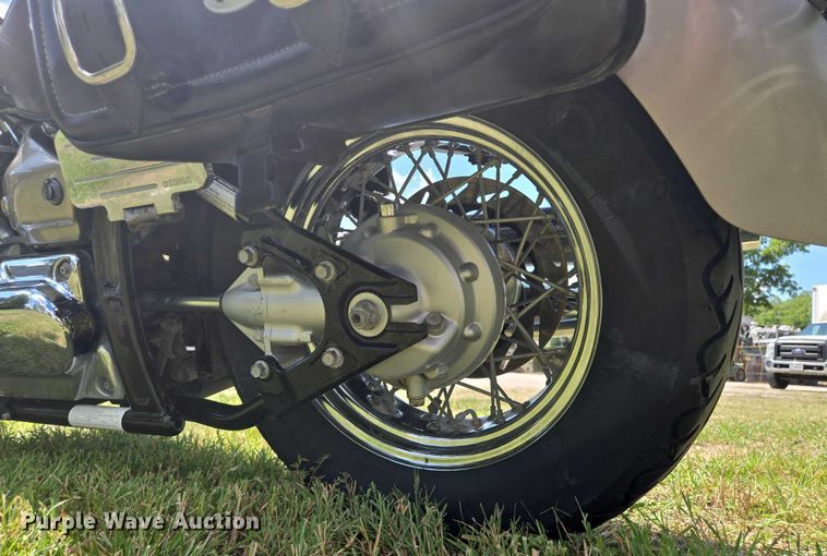 image for item EF1784 2002 Yamaha V Star 1100 motorcycle