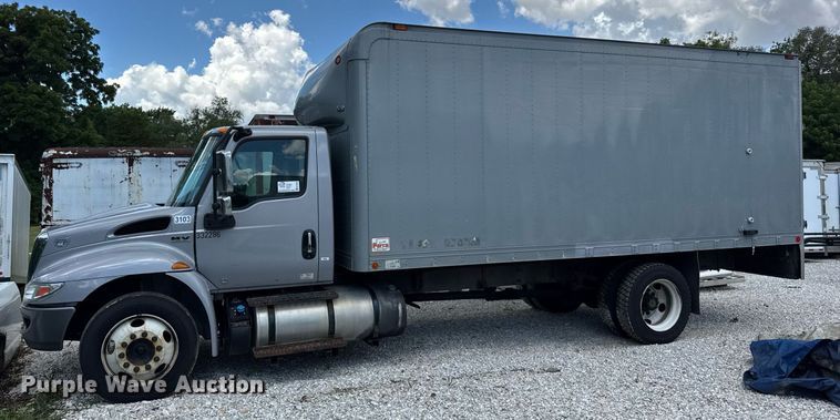 image for item EF2099 2020 International MV607 box truck