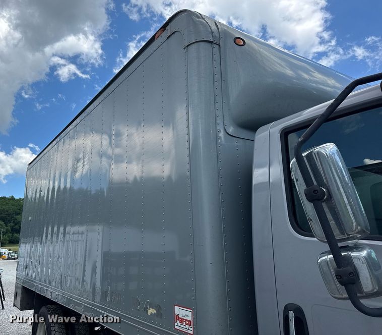 image for item EF2099 2020 International MV607 box truck