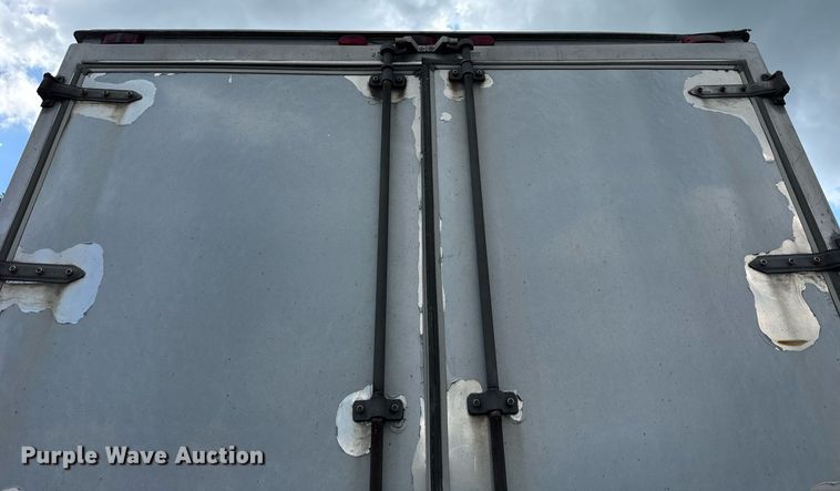 image for item EF2099 2020 International MV607 box truck