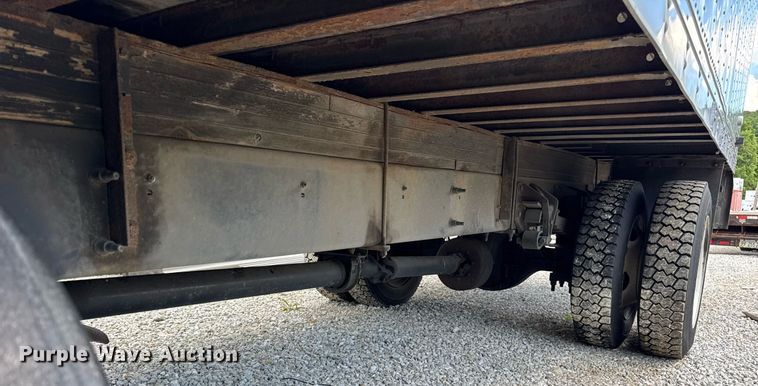 image for item EF2099 2020 International MV607 box truck