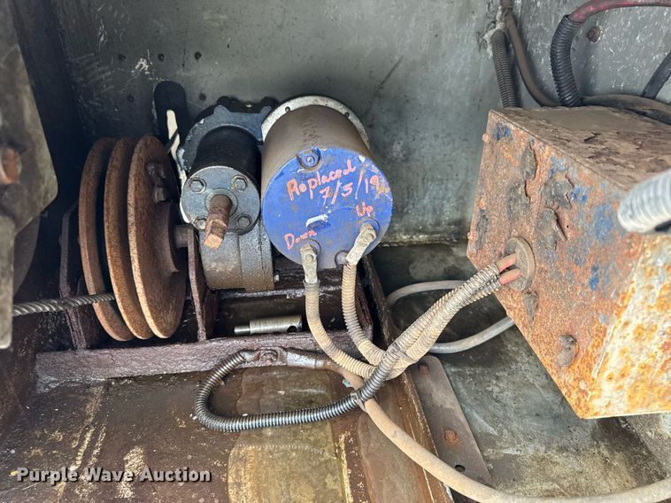 image for item EF2099 2020 International MV607 box truck