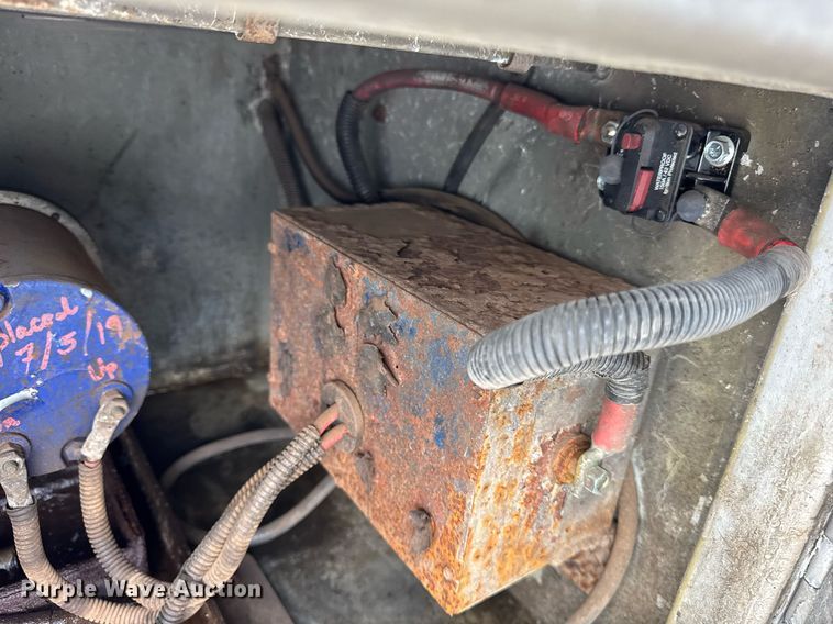 image for item EF2099 2020 International MV607 box truck