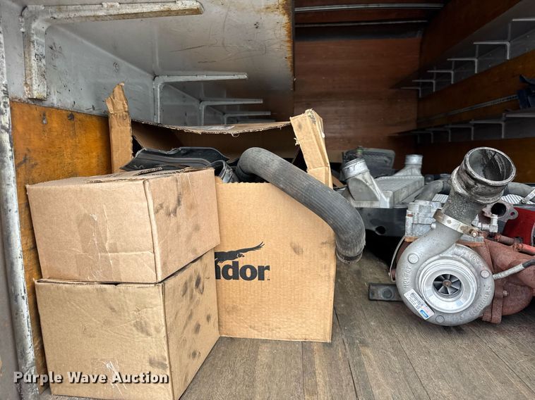 image for item EF2099 2020 International MV607 box truck