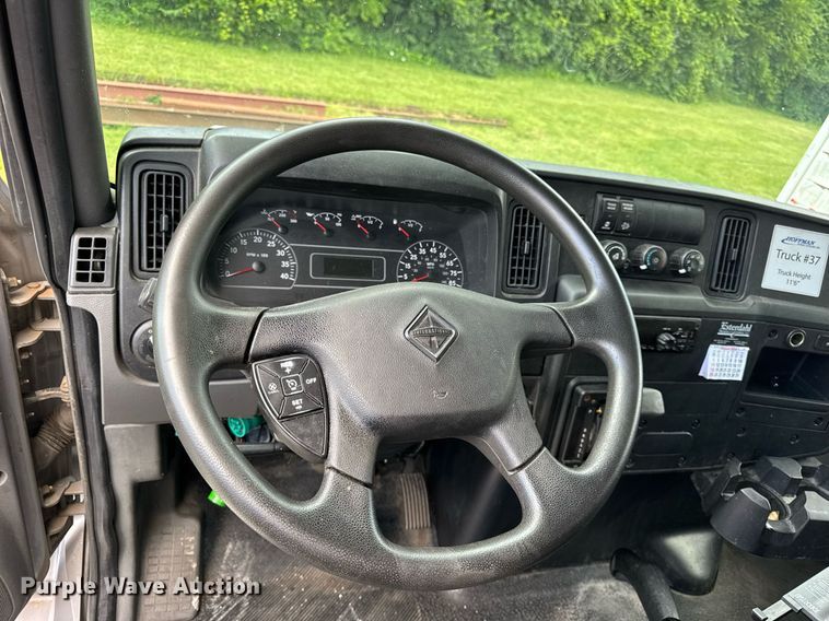 image for item EF2099 2020 International MV607 box truck