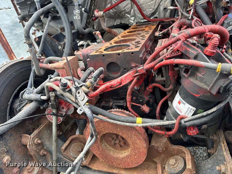 image for item EF2099 2020 International MV607 box truck