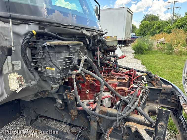 image for item EF2099 2020 International MV607 box truck