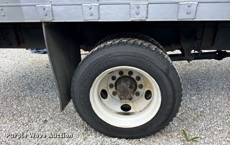 image for item EF2099 2020 International MV607 box truck