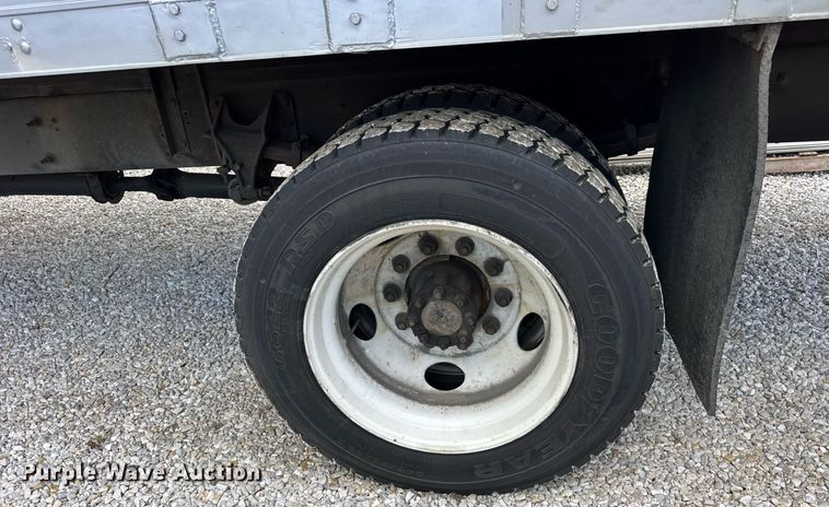 image for item EF2099 2020 International MV607 box truck