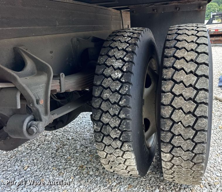 image for item EF2099 2020 International MV607 box truck