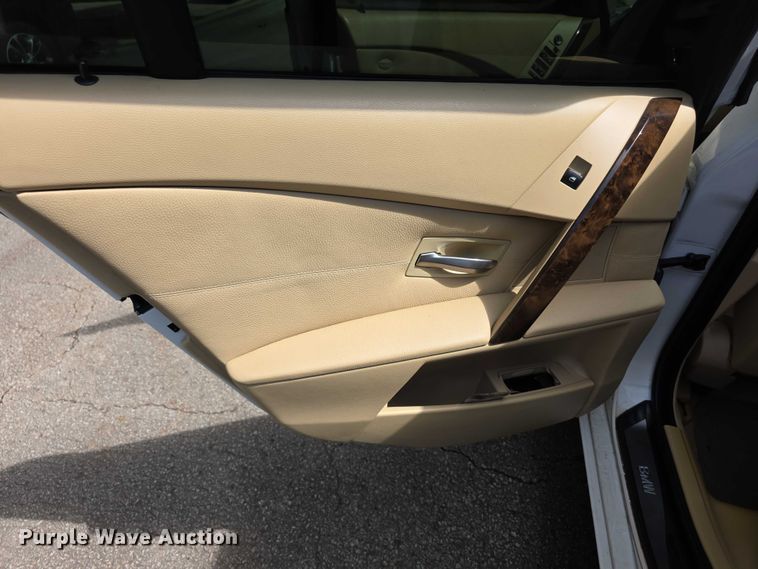 image for item EF3646 2007 BMW 530xi 