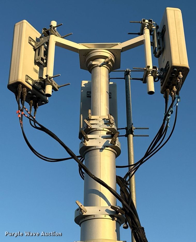 image for item EG2412 2017 Shook Mobile Technology pCOM XL communications trailer