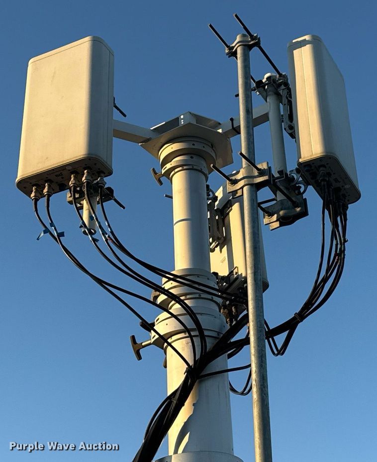 image for item EG2412 2017 Shook Mobile Technology pCOM XL communications trailer