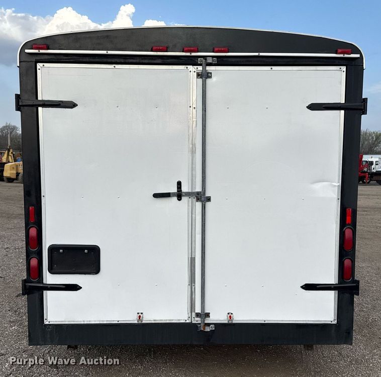 image for item EG2638 2001 Avenger enclosed cargo trailer