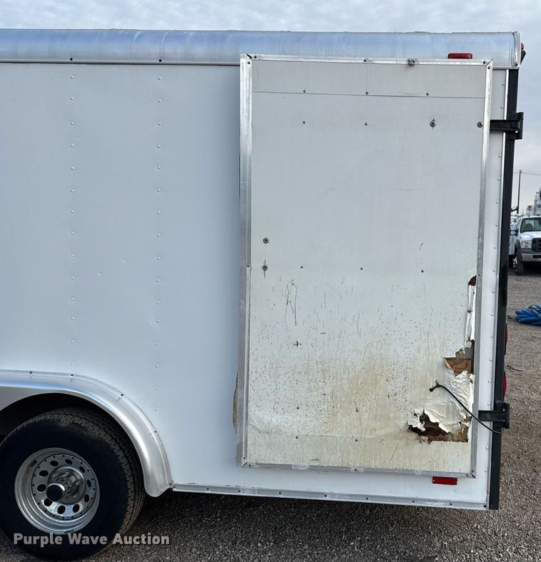 image for item EG2638 2001 Avenger enclosed cargo trailer