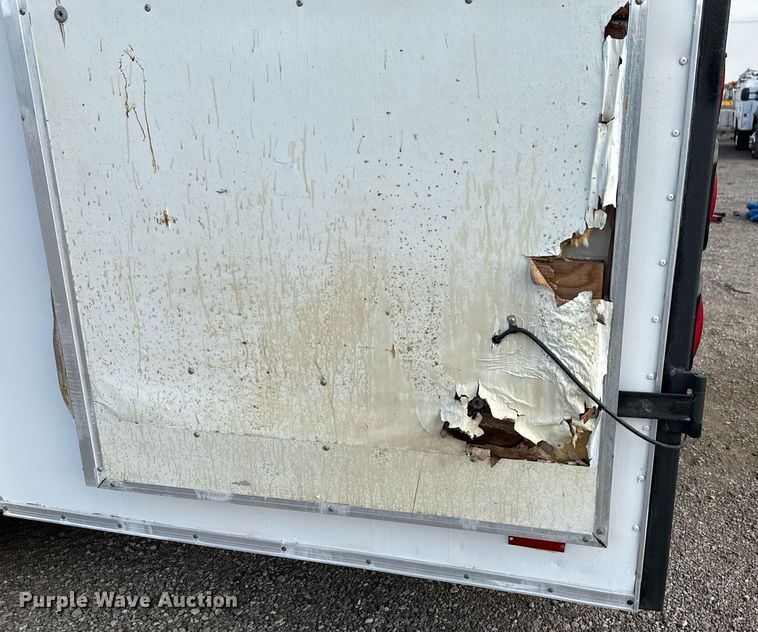 image for item EG2638 2001 Avenger enclosed cargo trailer