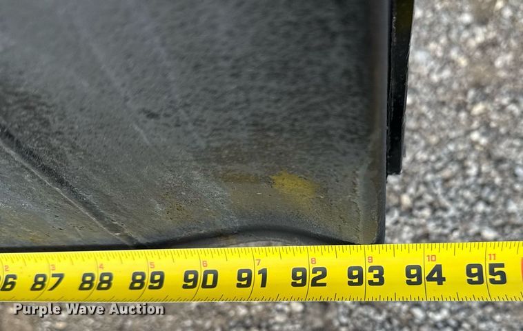 image for item EG2638 2001 Avenger enclosed cargo trailer