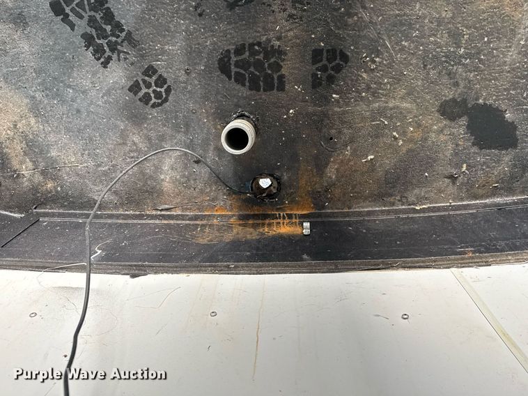 image for item EG2638 2001 Avenger enclosed cargo trailer