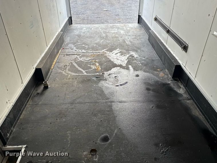 image for item EG2638 2001 Avenger enclosed cargo trailer