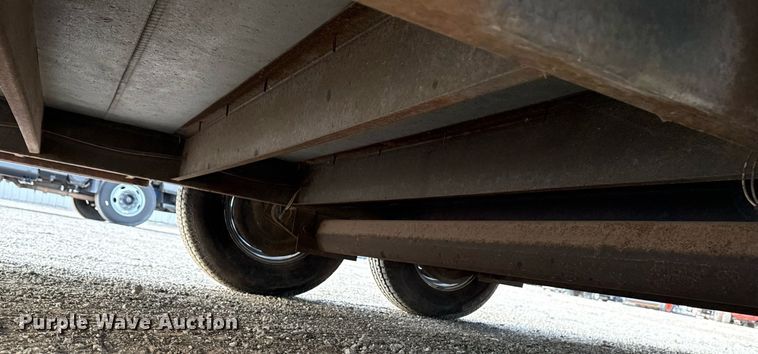 image for item EG2638 2001 Avenger enclosed cargo trailer