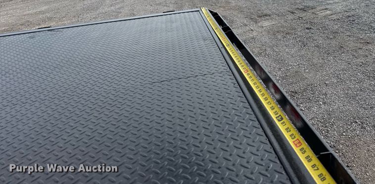 image for item EG5954 2019 Ford F350 Super Duty XL Crew Cab flatbed pickup truck