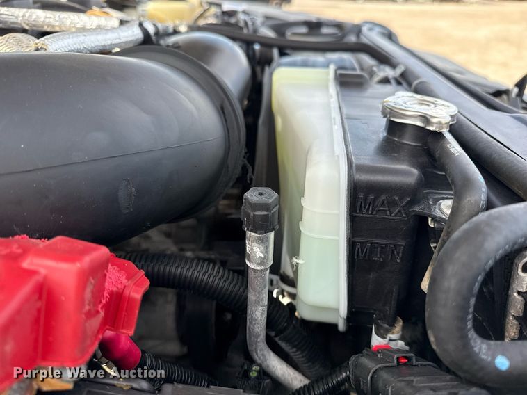 image for item EG5954 2019 Ford F350 Super Duty XL Crew Cab flatbed pickup truck