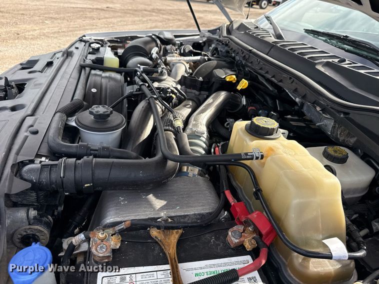 image for item EG5954 2019 Ford F350 Super Duty XL Crew Cab flatbed pickup truck