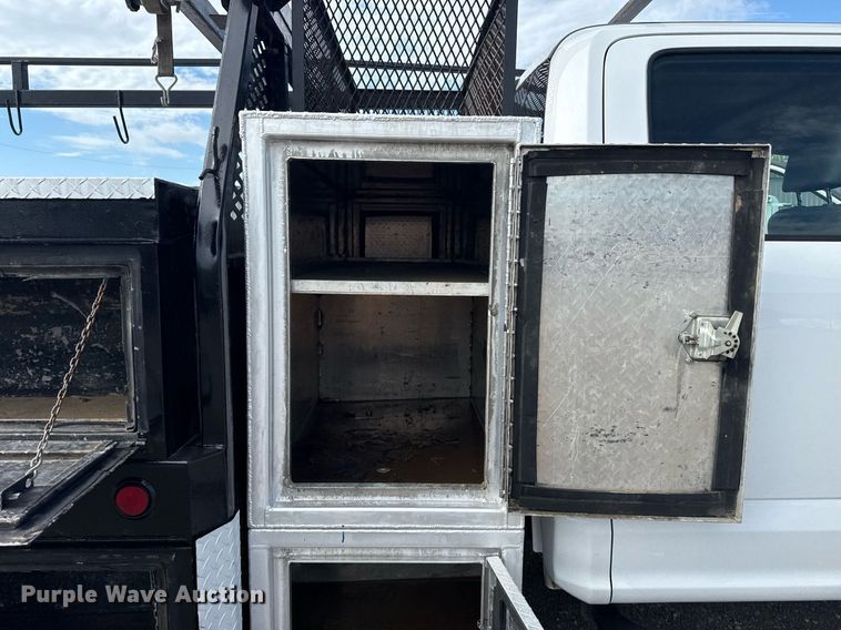 image for item EG5956 2017 Ford F450 Super Duty Crew Cab flatbed truck