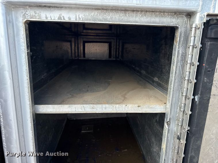 image for item EG5956 2017 Ford F450 Super Duty Crew Cab flatbed truck