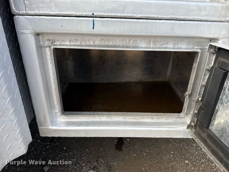 image for item EG5956 2017 Ford F450 Super Duty Crew Cab flatbed truck