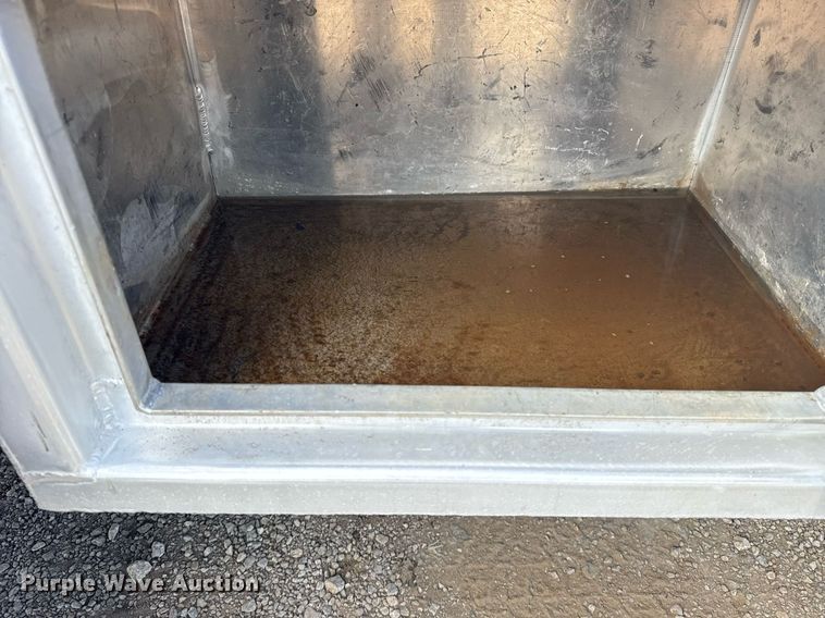 image for item EG5956 2017 Ford F450 Super Duty Crew Cab flatbed truck