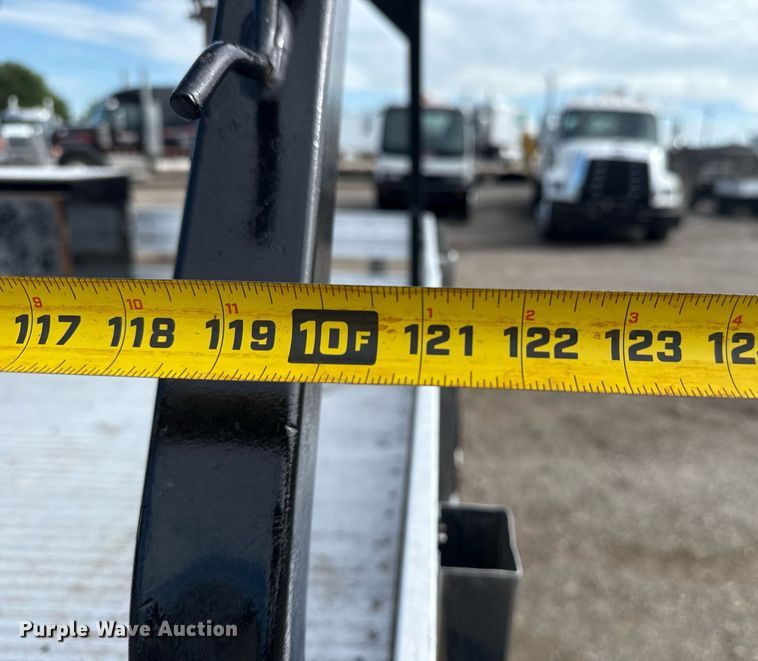 image for item EG5956 2017 Ford F450 Super Duty Crew Cab flatbed truck