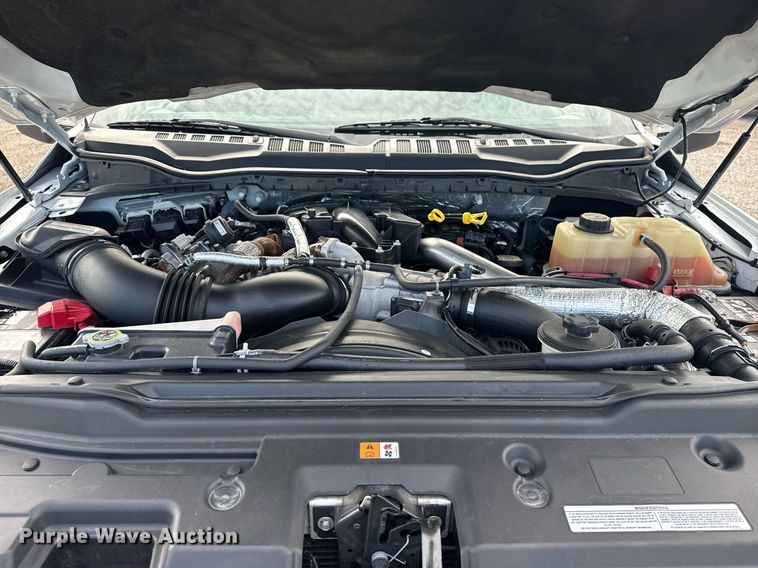 image for item EG5956 2017 Ford F450 Super Duty Crew Cab flatbed truck