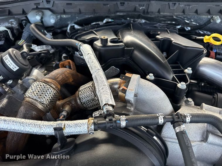 image for item EG5956 2017 Ford F450 Super Duty Crew Cab flatbed truck