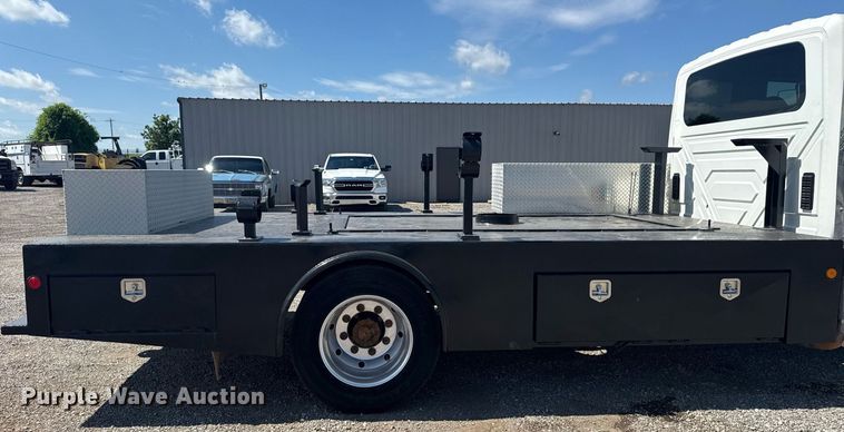 image for item EG5960 2008 International 4300 Ext. Cab flatbed truck