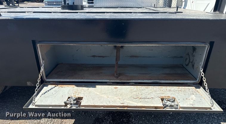 image for item EG5960 2008 International 4300 Ext. Cab flatbed truck