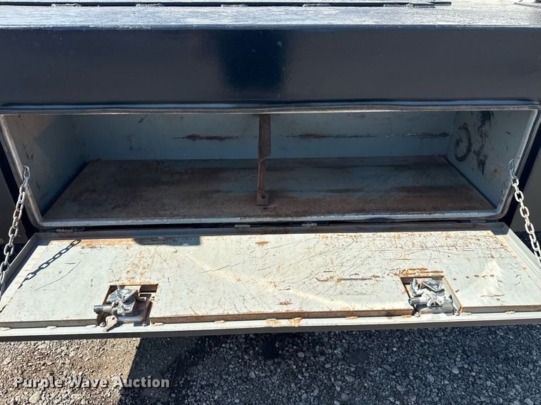 image for item EG5960 2008 International 4300 Ext. Cab flatbed truck