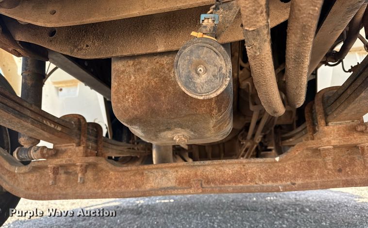 image for item EG5960 2008 International 4300 Ext. Cab flatbed truck