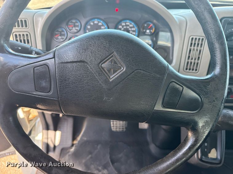 image for item EG5960 2008 International 4300 Ext. Cab flatbed truck