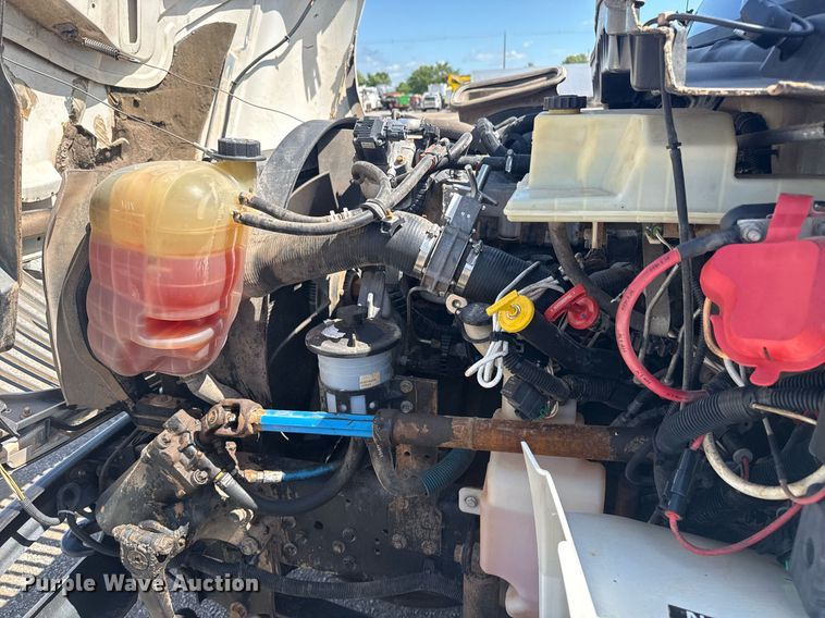 image for item EG5960 2008 International 4300 Ext. Cab flatbed truck