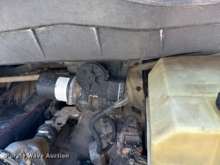 image for item EG5960 2008 International 4300 Ext. Cab flatbed truck