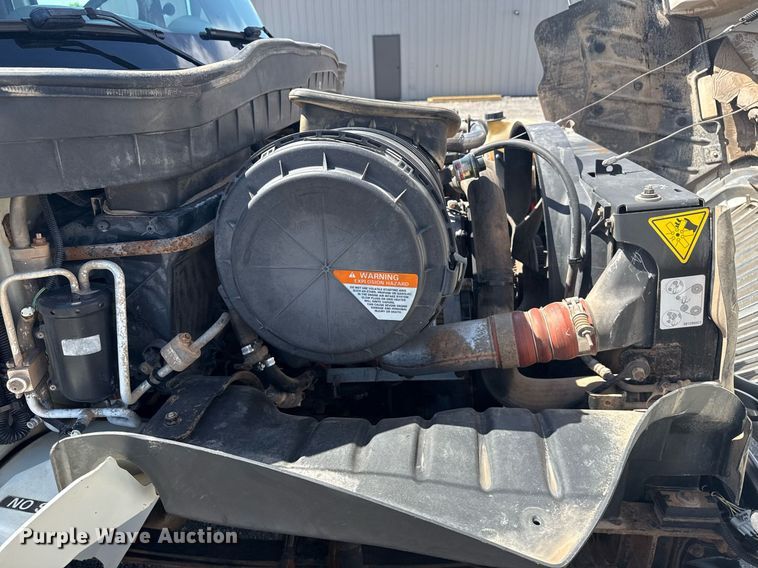 image for item EG5960 2008 International 4300 Ext. Cab flatbed truck