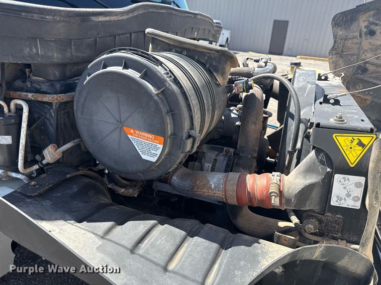 image for item EG5960 2008 International 4300 Ext. Cab flatbed truck