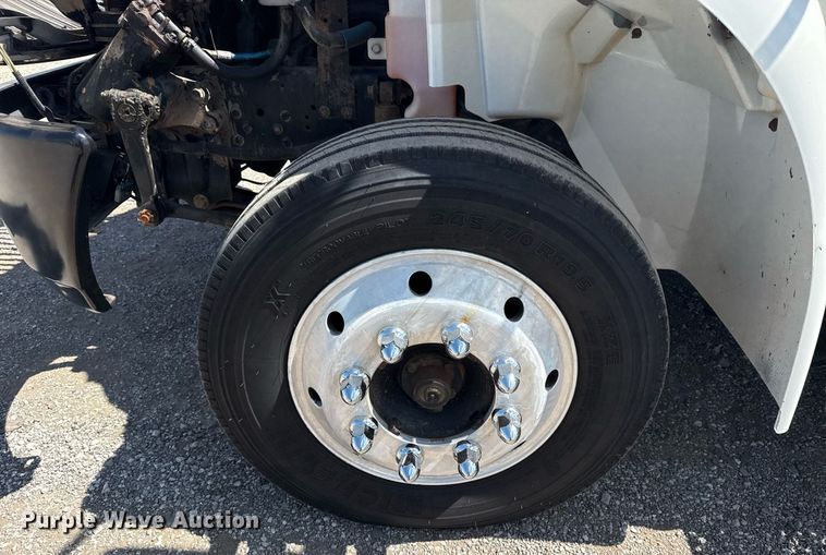 image for item EG5960 2008 International 4300 Ext. Cab flatbed truck