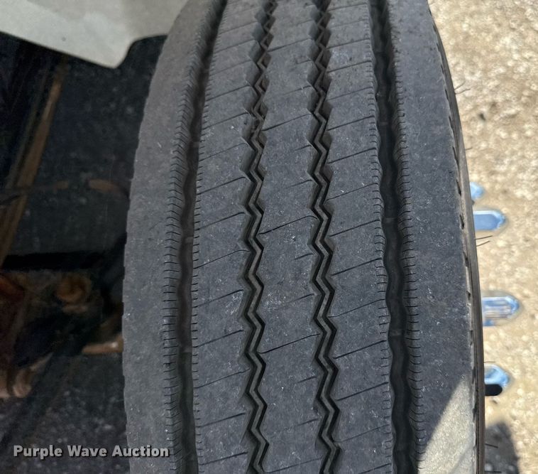 image for item EG5960 2008 International 4300 Ext. Cab flatbed truck